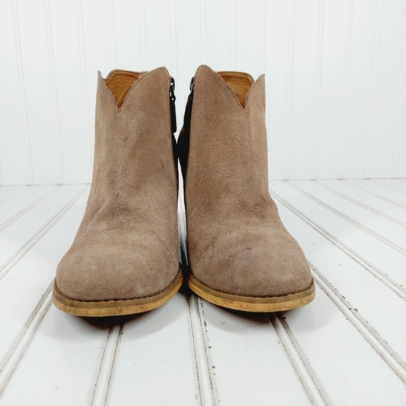 Susina Blakely Tan Suede Slip On Block Heel Ankle Boots / Booties H980 - Picture 3 of 14